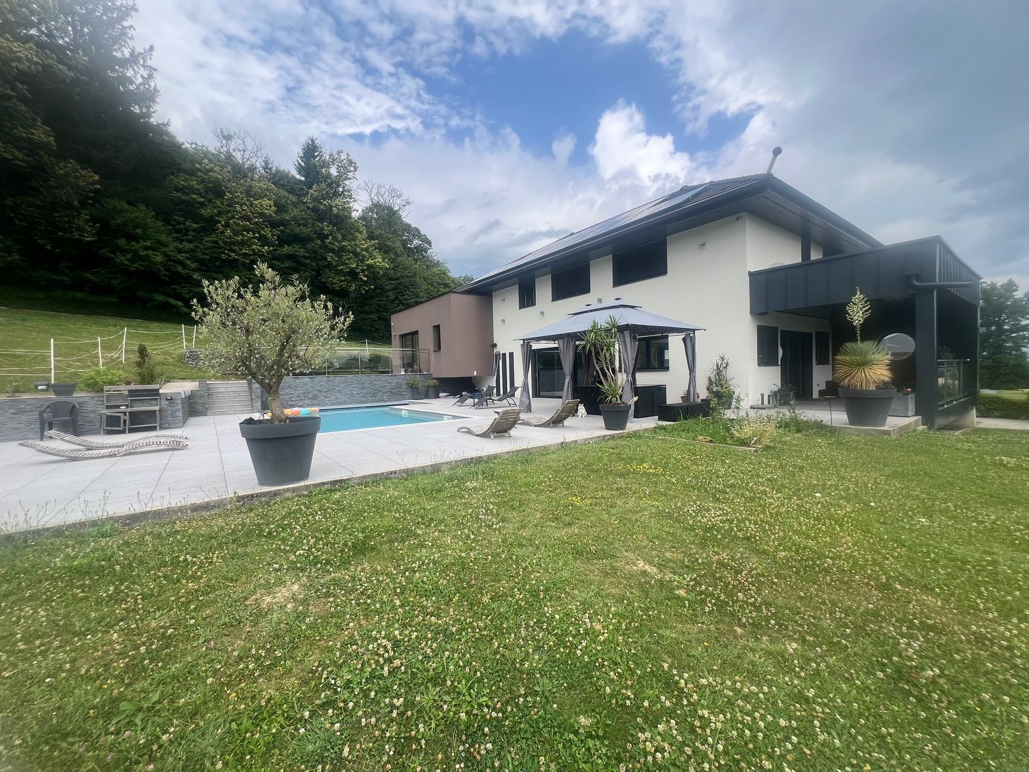 La villa et son jardin